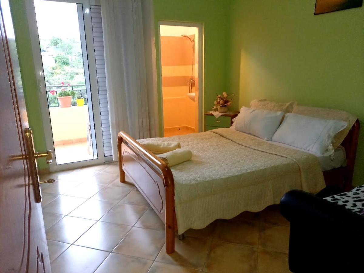 Manthoguesthouse Gjirokaster Ngoại thất bức ảnh